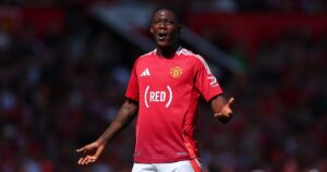 MU hạ giá bán, quyết thanh lý Mainoo